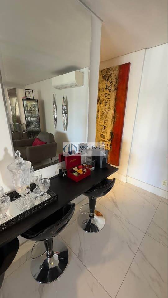 Apartamento à venda com 3 quartos, 131m² - Foto 8