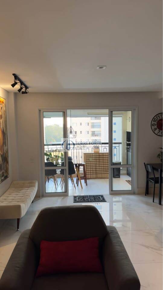 Apartamento à venda com 3 quartos, 131m² - Foto 12