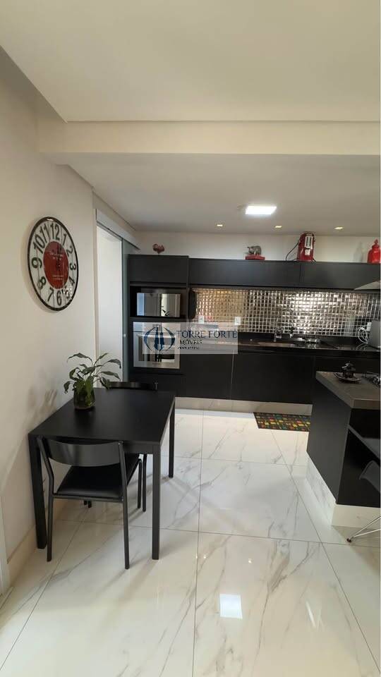 Apartamento à venda com 3 quartos, 131m² - Foto 18
