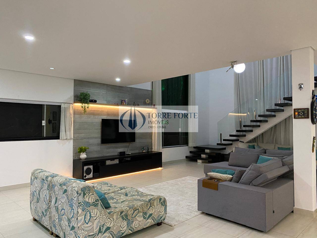 Casa de Condomínio à venda com 4 quartos, 280m² - Foto 5