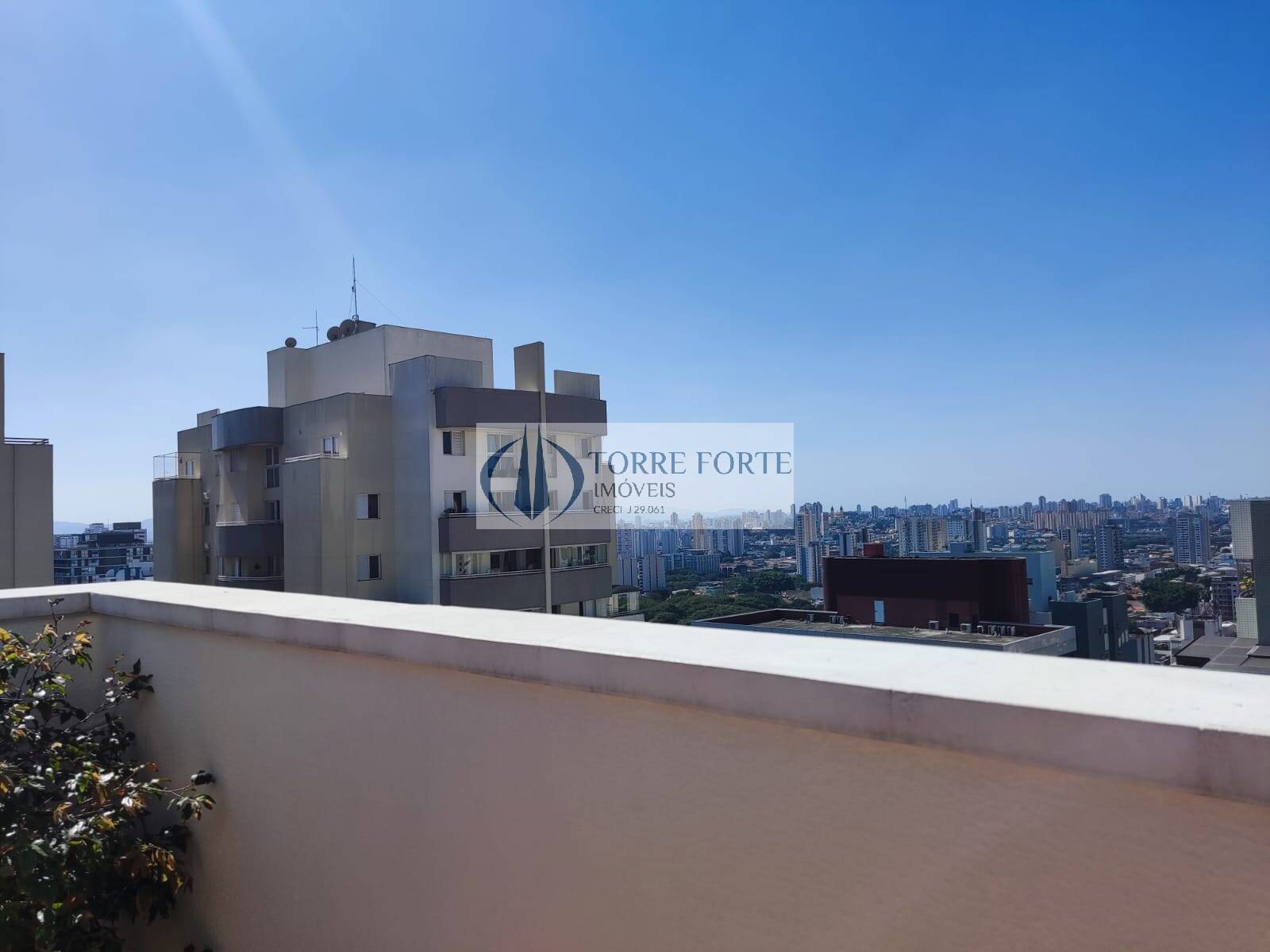 Apartamento à venda com 3 quartos, 131m² - Foto 19