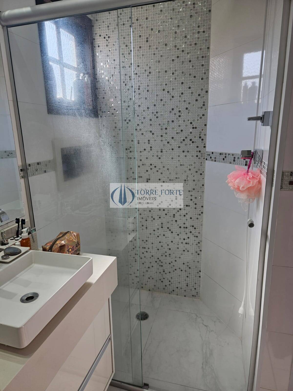 Casa à venda com 3 quartos, 200m² - Foto 14