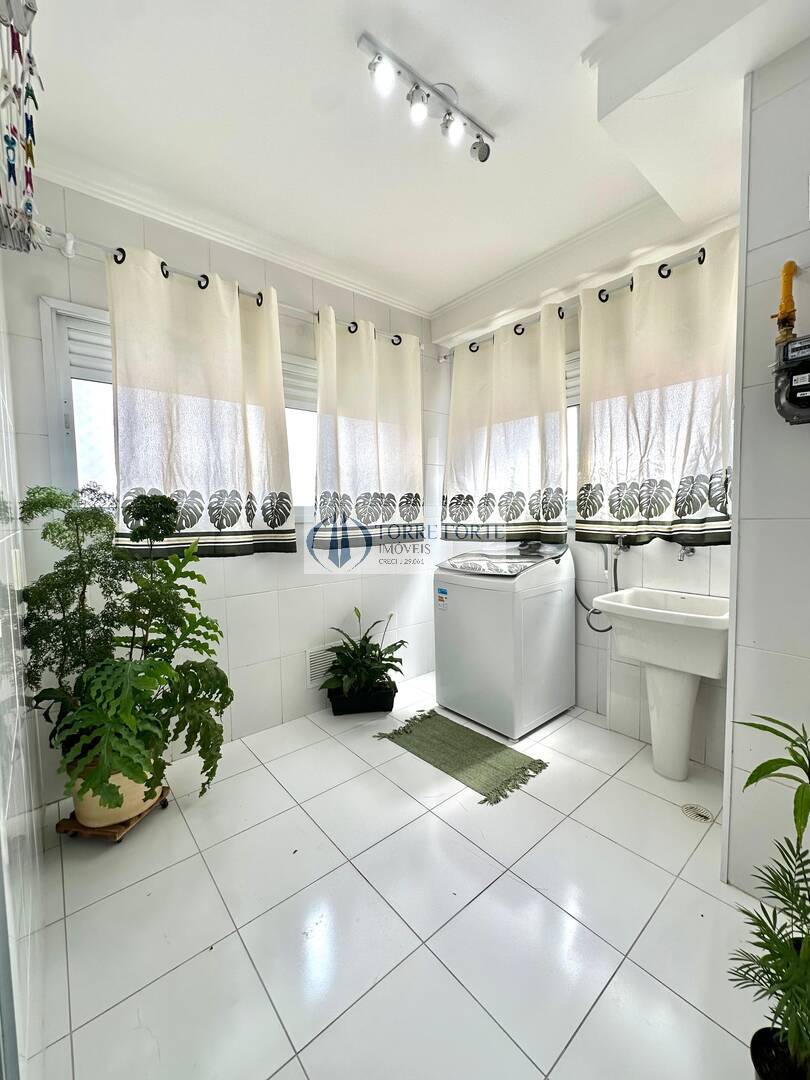 Apartamento à venda com 3 quartos, 135m² - Foto 8