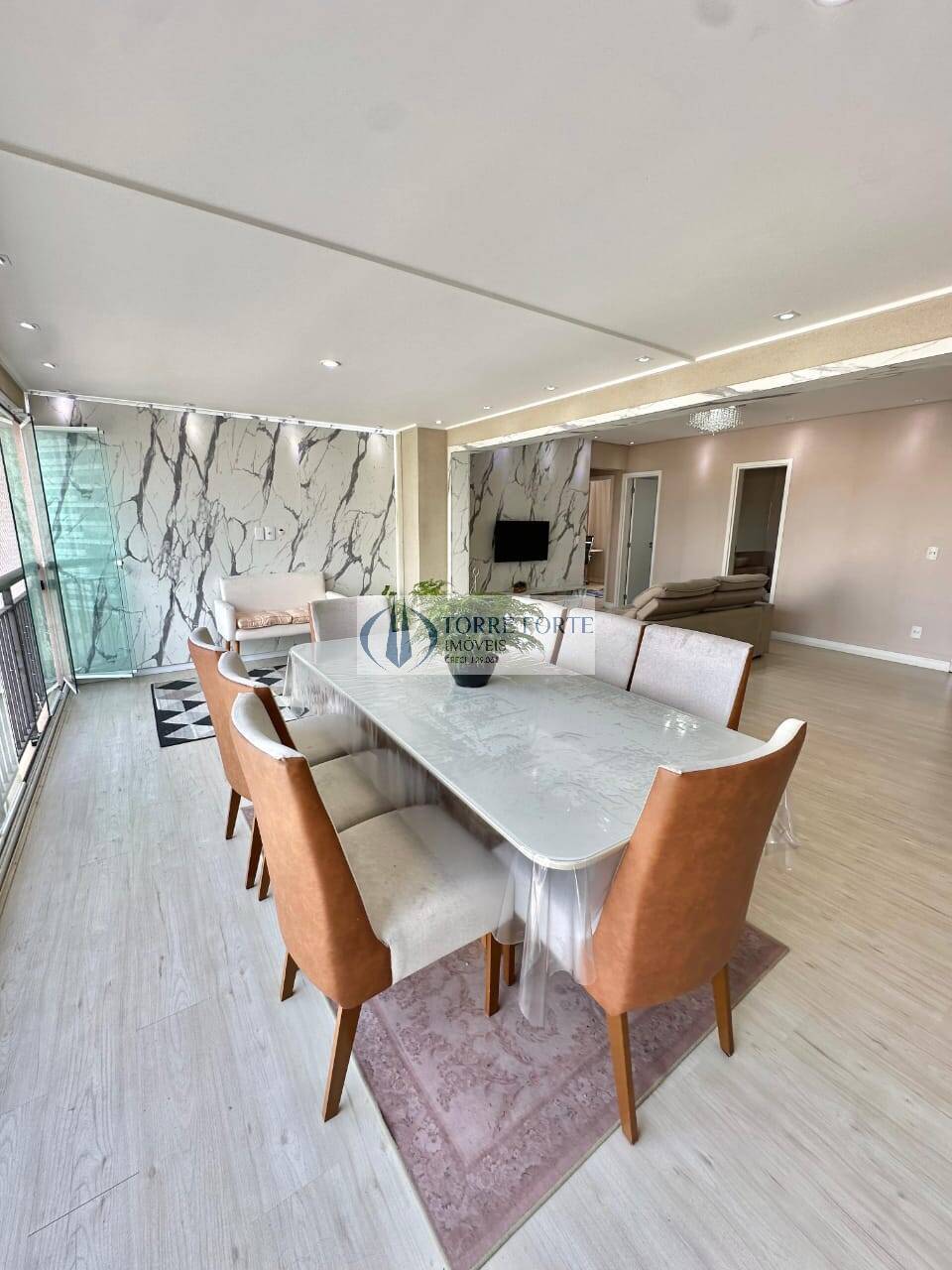 Apartamento à venda com 3 quartos, 135m² - Foto 6