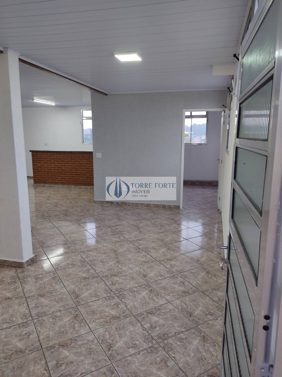 Casa à venda com 4 quartos, 180m² - Foto 11