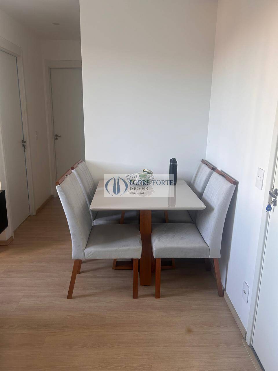 Apartamento à venda com 2 quartos, 40m² - Foto 2