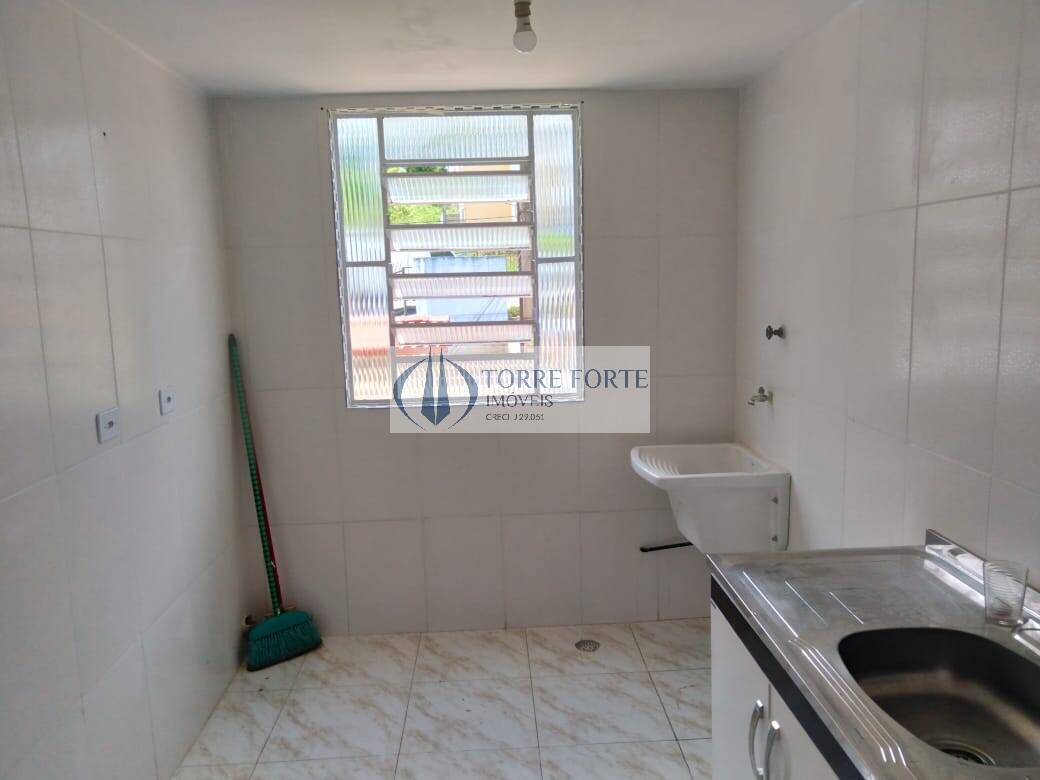 Apartamento à venda com 2 quartos, 44m² - Foto 7