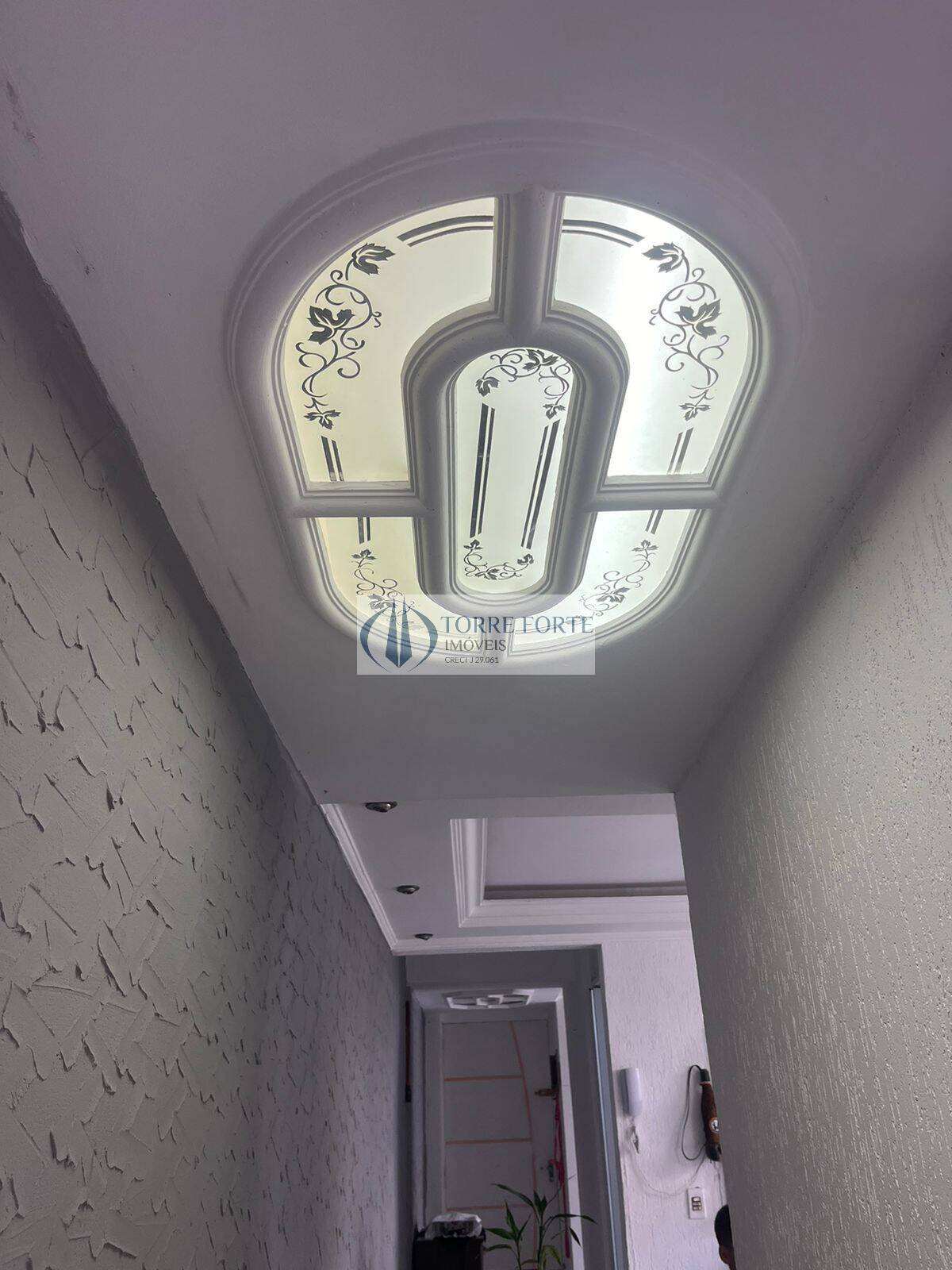 Apartamento à venda com 2 quartos, 44m² - Foto 4