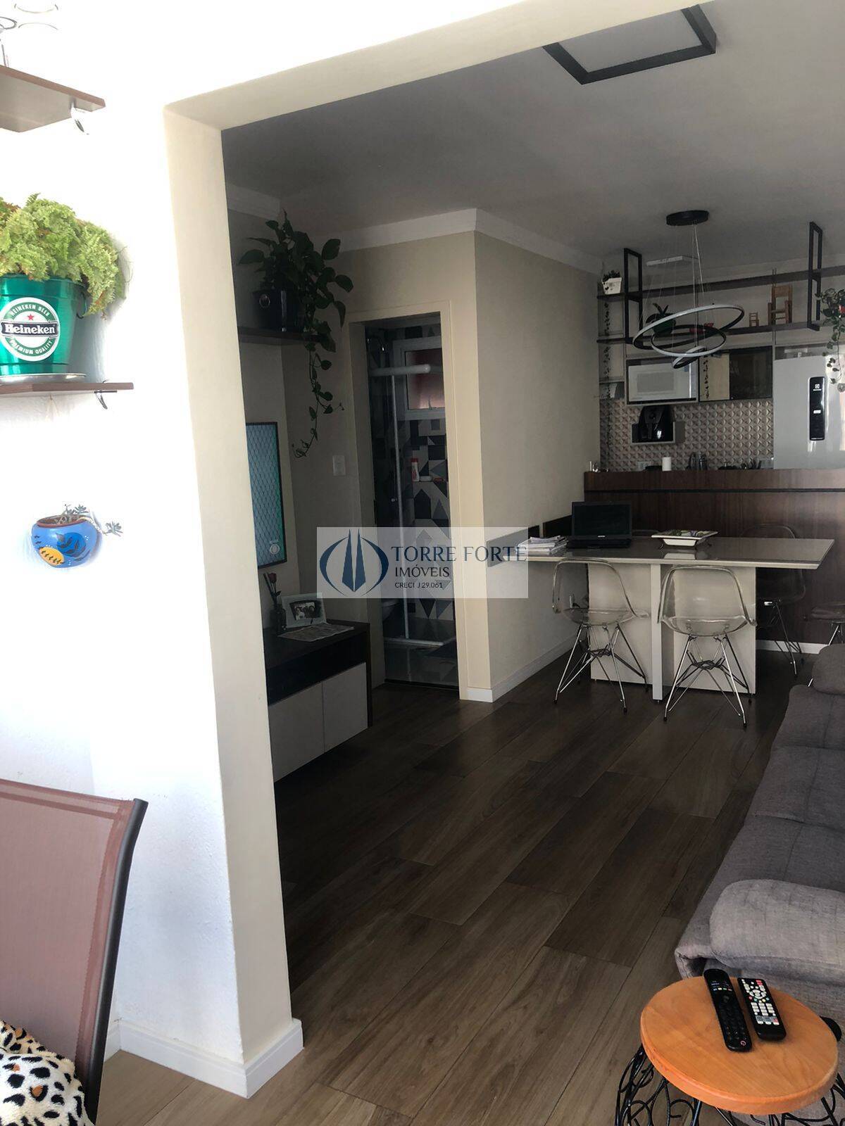 Apartamento à venda com 3 quartos, 64m² - Foto 4