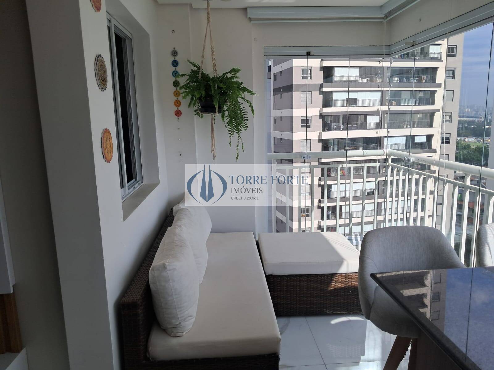 Apartamento à venda com 2 quartos, 63m² - Foto 4