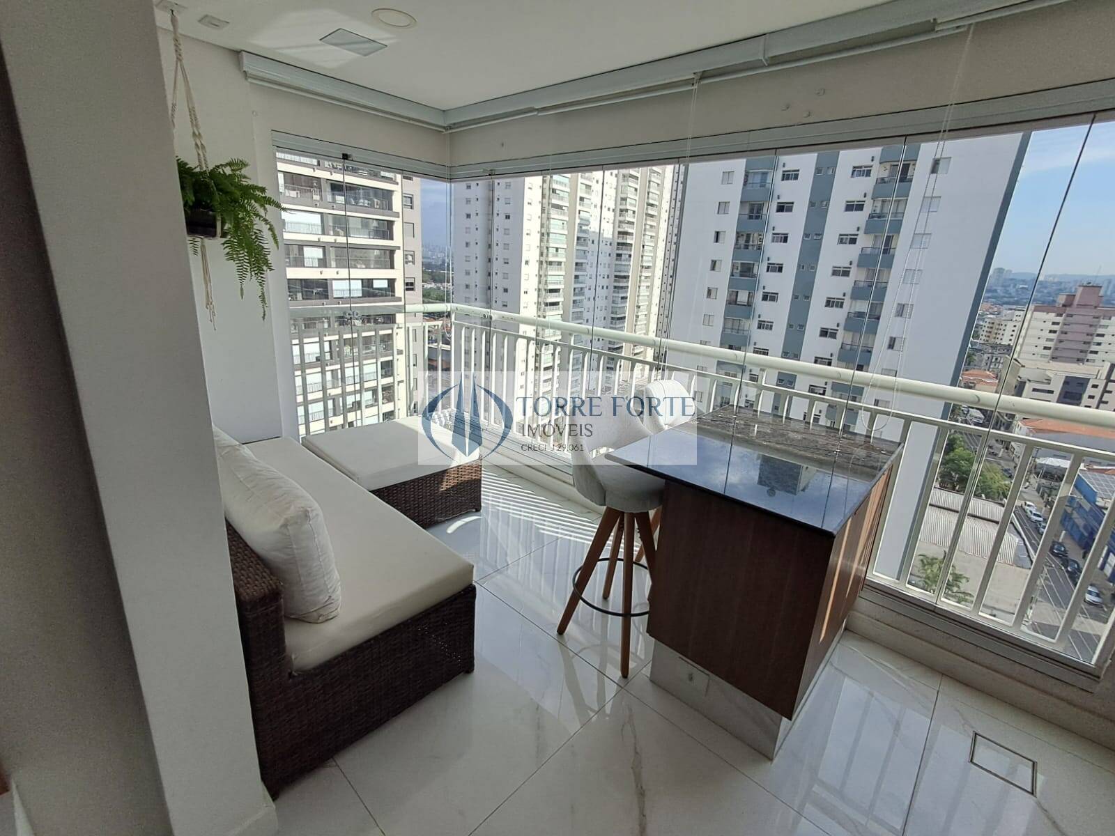 Apartamento à venda com 2 quartos, 63m² - Foto 1