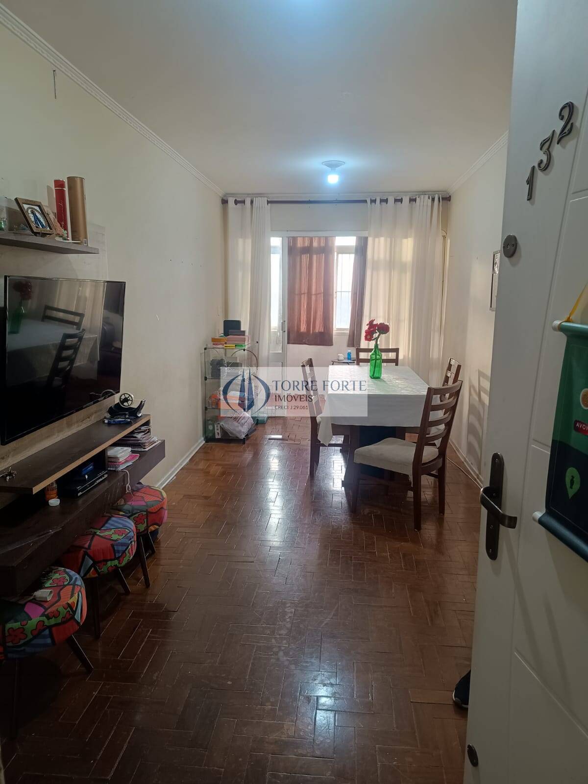 Apartamento à venda com 1 quarto, 63m² - Foto 2