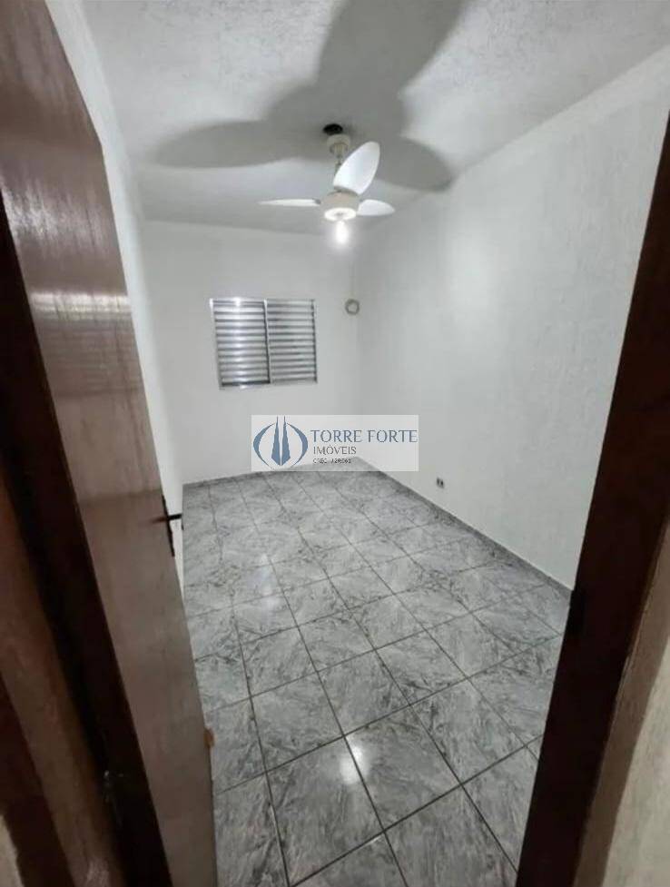 Casa, 3 quartos, 242 m² - Foto 3