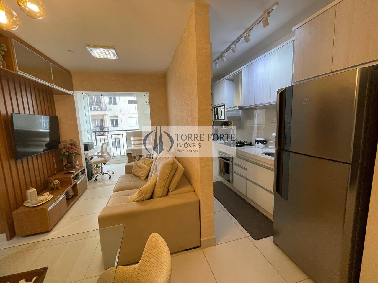 Apartamento à venda com 1 quarto, 42m² - Foto 4