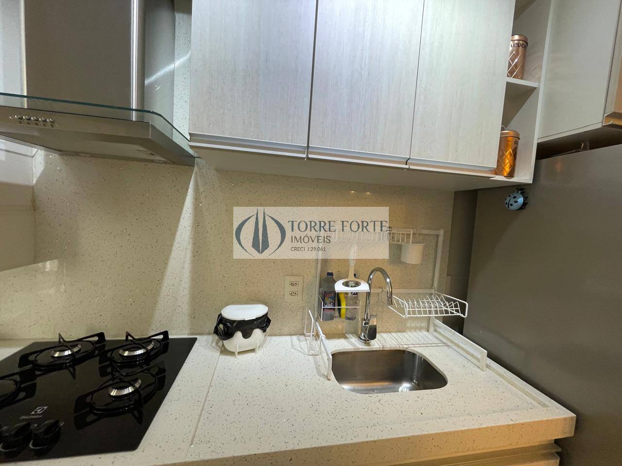 Apartamento à venda com 1 quarto, 42m² - Foto 8