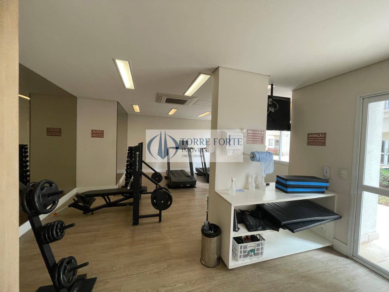 Apartamento à venda com 1 quarto, 42m² - Foto 48