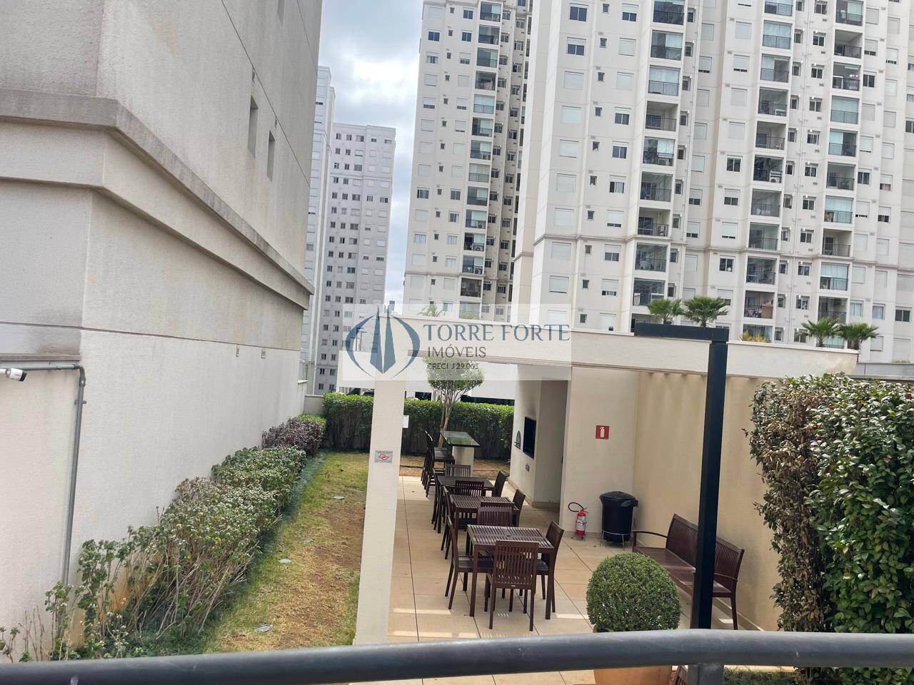 Apartamento à venda com 1 quarto, 42m² - Foto 51