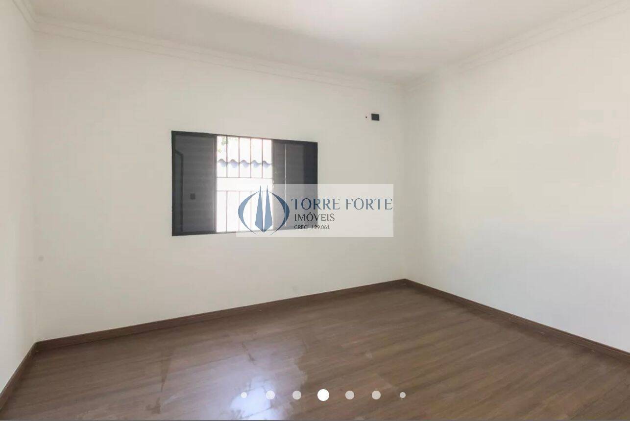 Casa à venda com 3 quartos, 216m² - Foto 11