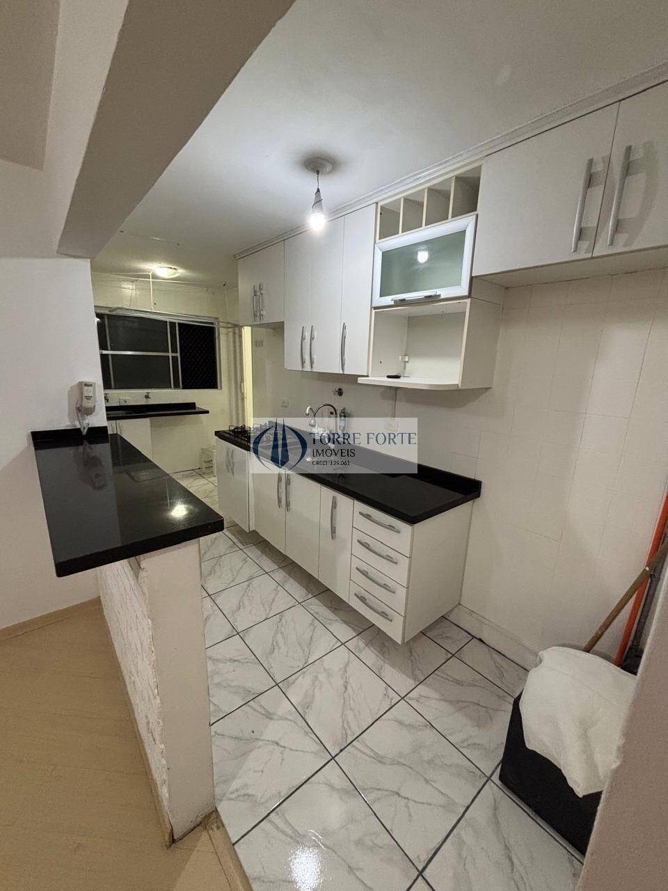 Apartamento à venda com 3 quartos, 60m² - Foto 23