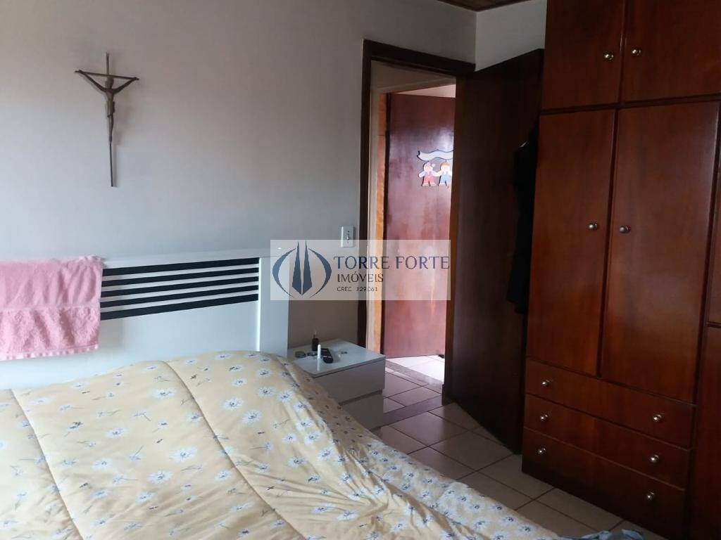 Casa à venda com 2 quartos, 150m² - Foto 11