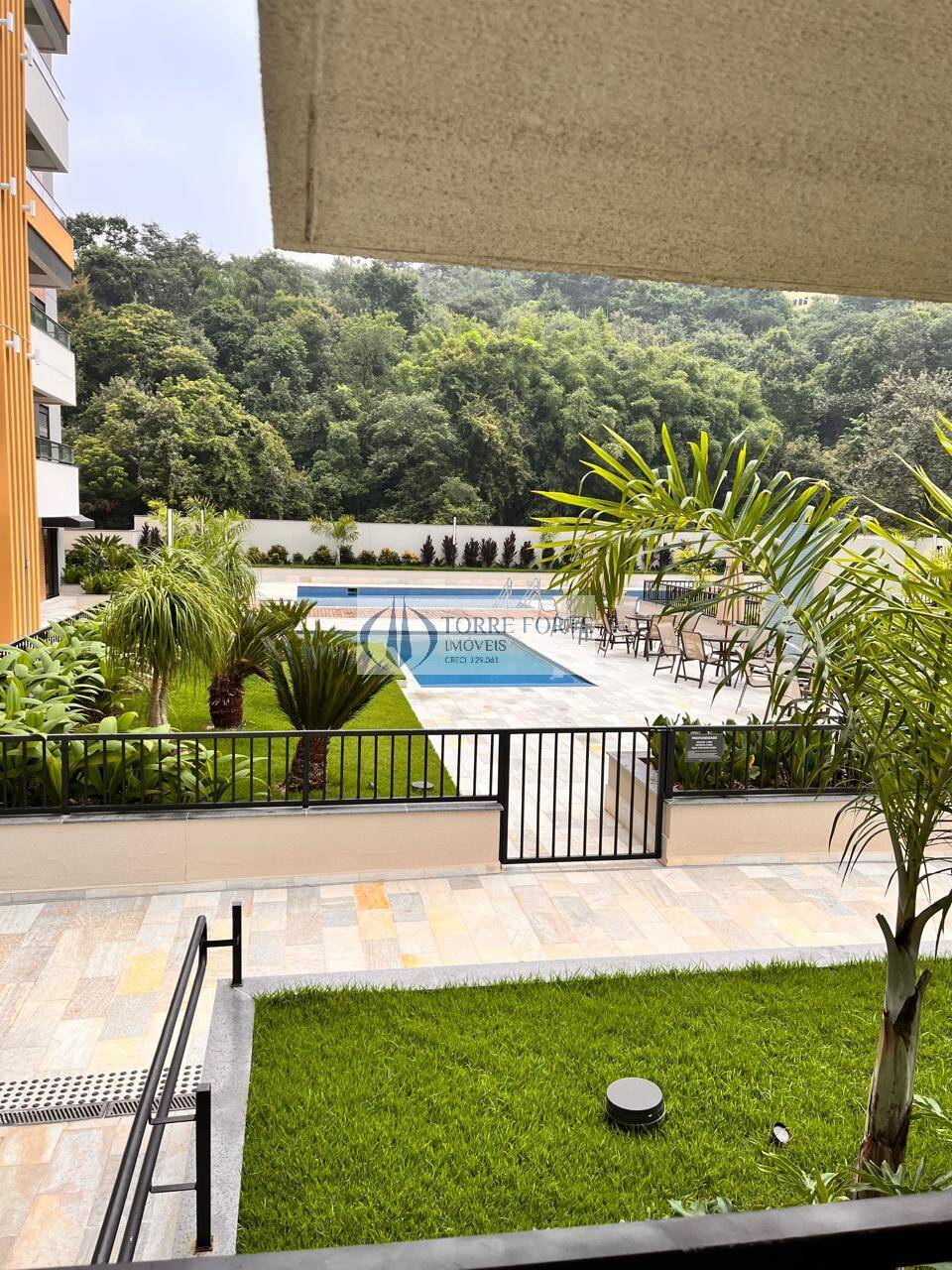 Apartamento à venda com 3 quartos, 95m² - Foto 5