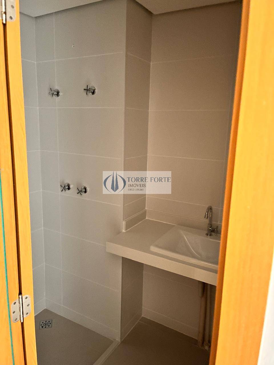 Apartamento à venda com 3 quartos, 95m² - Foto 10