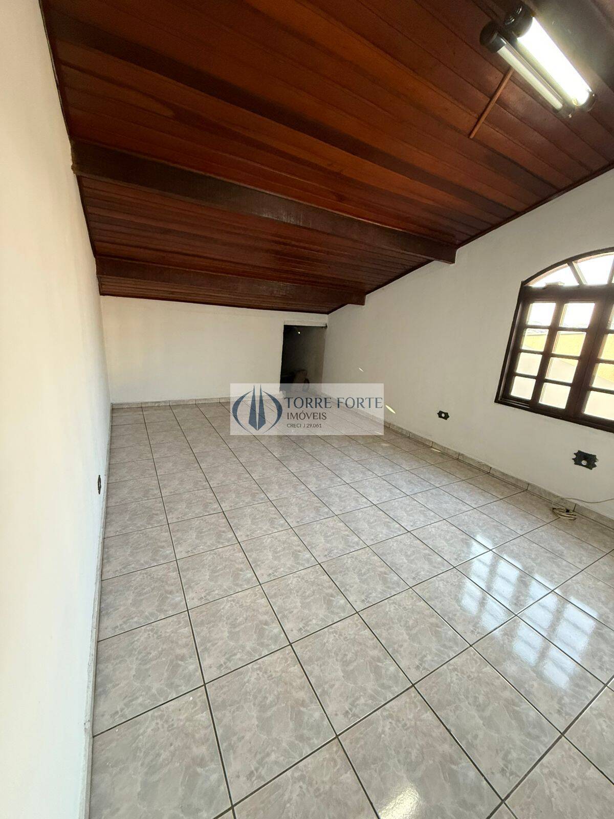 Casa à venda com 4 quartos, 263m² - Foto 11