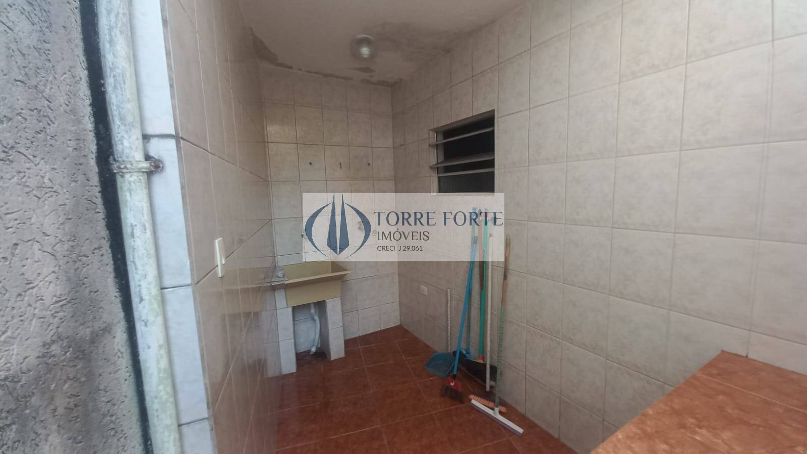 Casa à venda com 1 quarto, 70m² - Foto 7