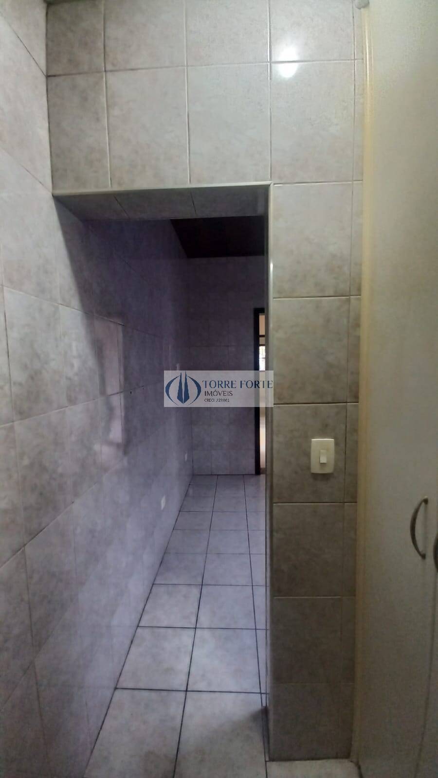 Casa à venda com 1 quarto, 70m² - Foto 5
