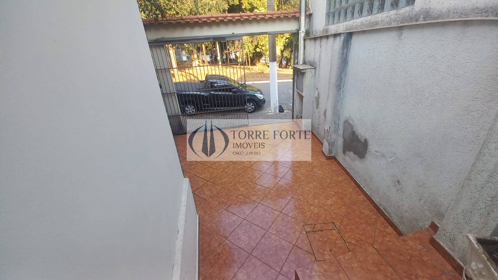 Casa à venda com 1 quarto, 70m² - Foto 3