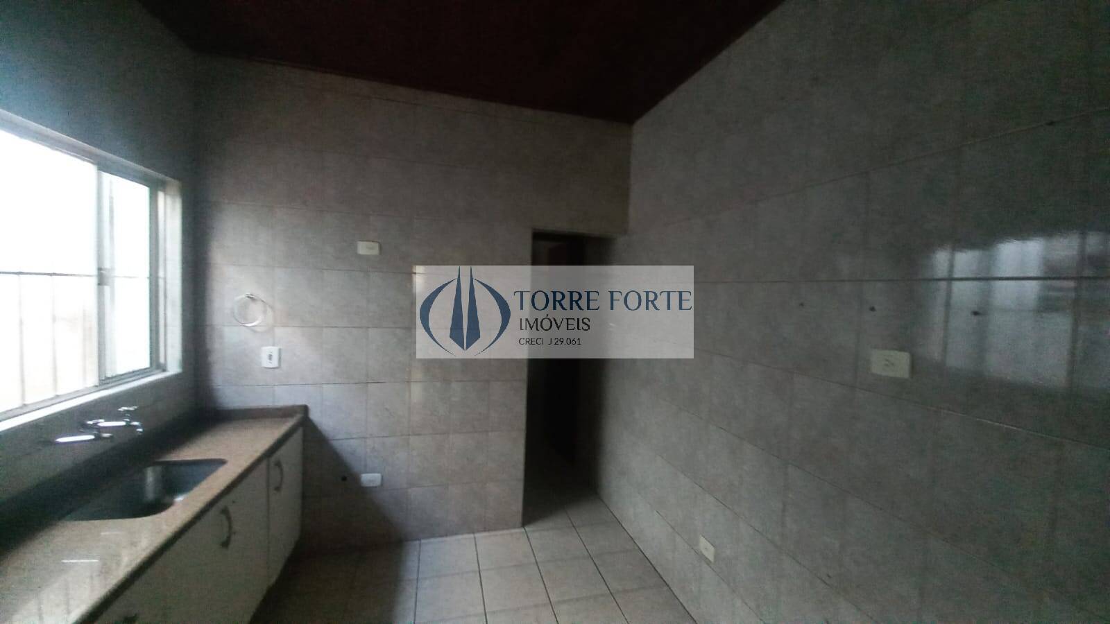 Casa à venda com 1 quarto, 70m² - Foto 8