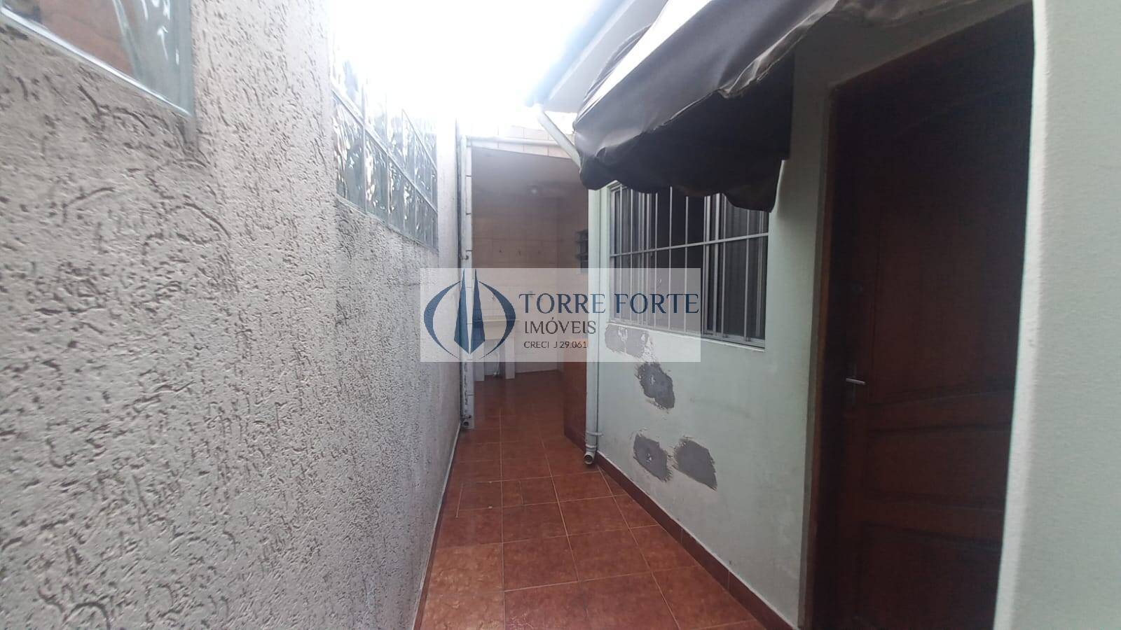 Casa à venda com 1 quarto, 70m² - Foto 9