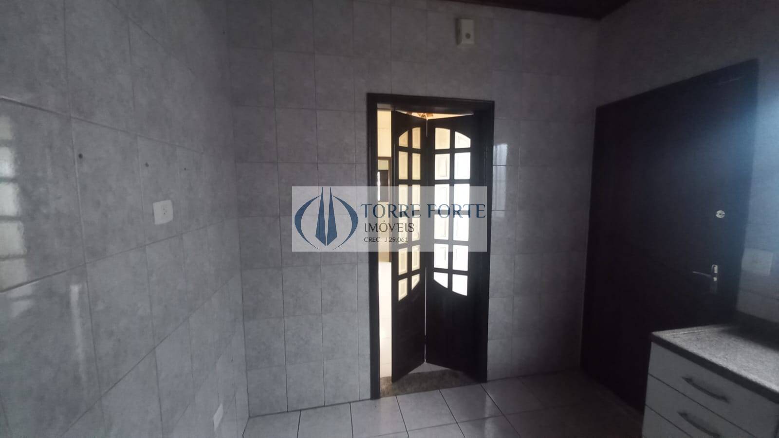 Casa à venda com 1 quarto, 70m² - Foto 11