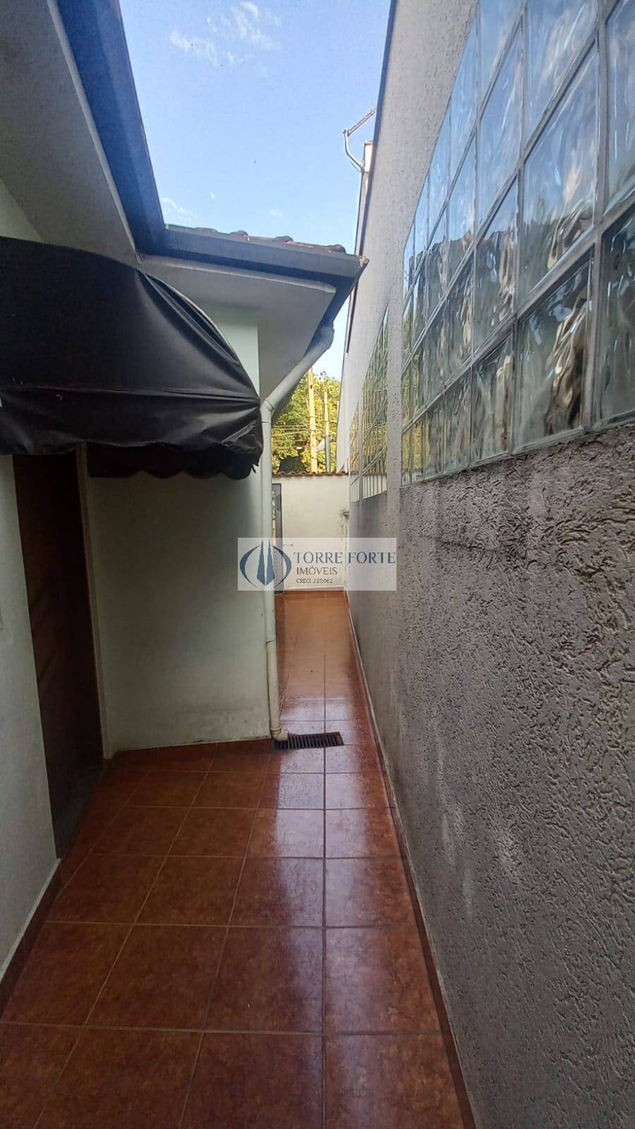 Casa à venda com 1 quarto, 70m² - Foto 14