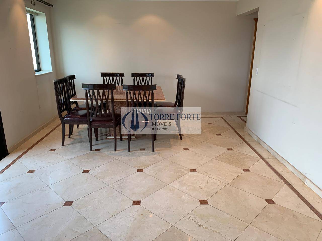 Apartamento à venda com 3 quartos, 250m² - Foto 10
