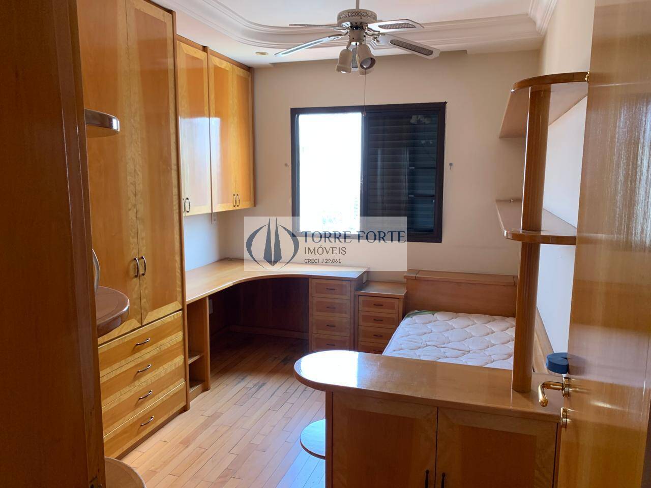 Apartamento à venda com 3 quartos, 250m² - Foto 19