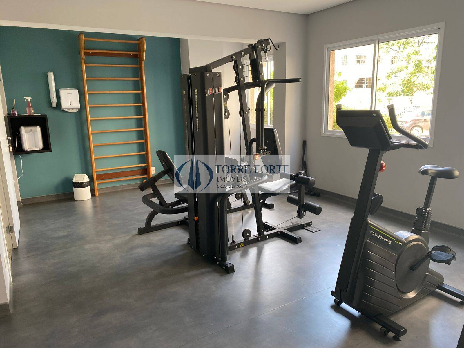 Apartamento à venda com 1 quarto, 37m² - Foto 2