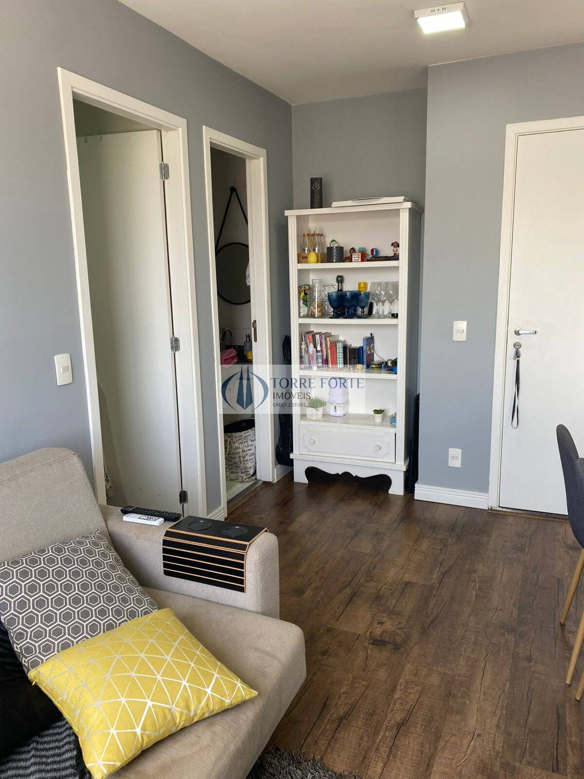 Apartamento à venda com 1 quarto, 37m² - Foto 7