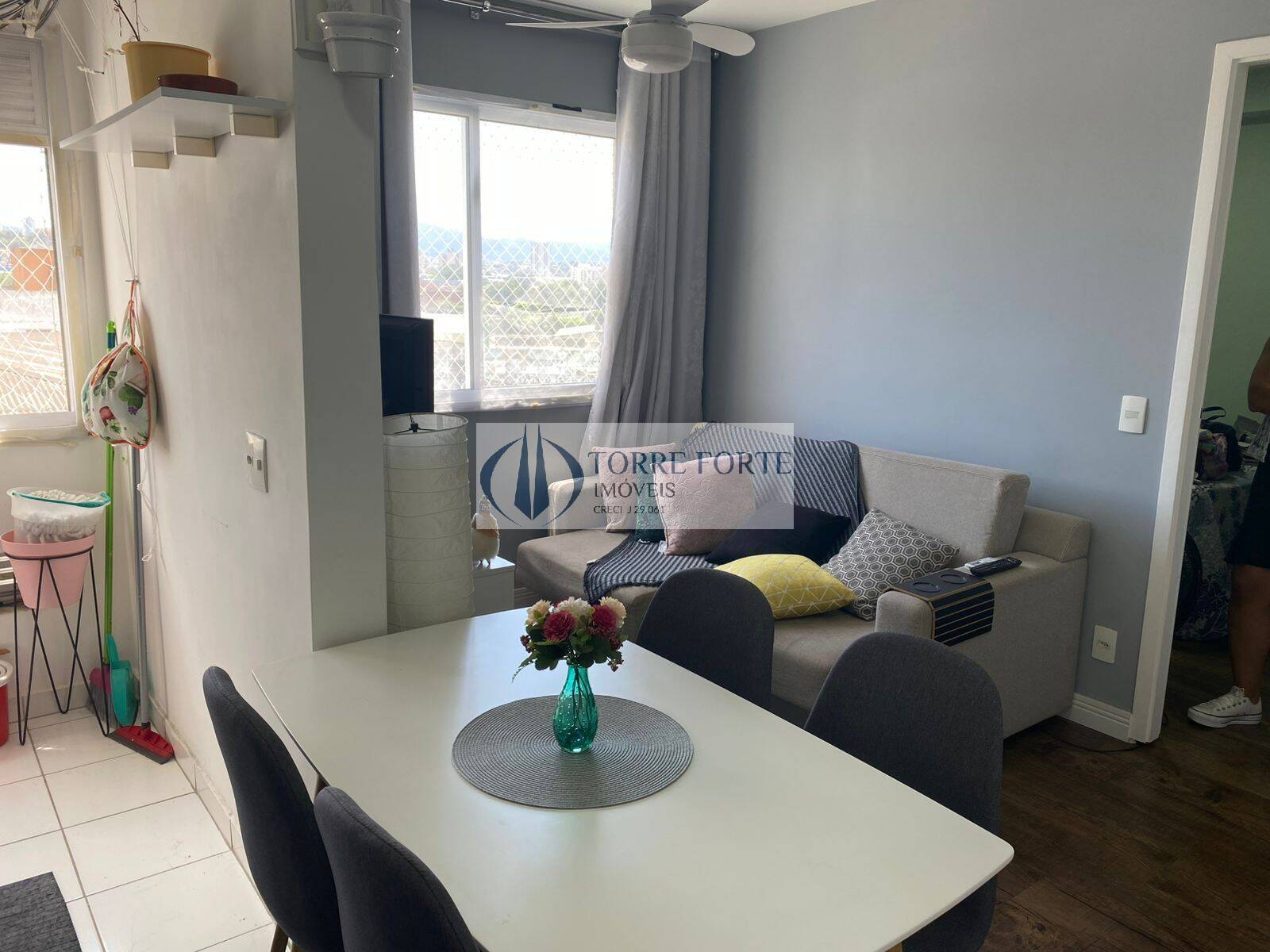 Apartamento à venda com 1 quarto, 37m² - Foto 11