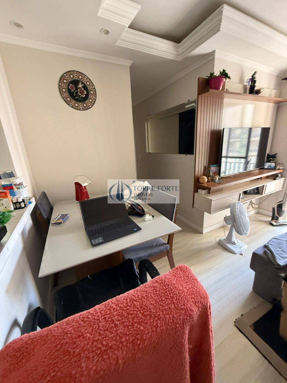 Apartamento à venda com 2 quartos, 65m² - Foto 1