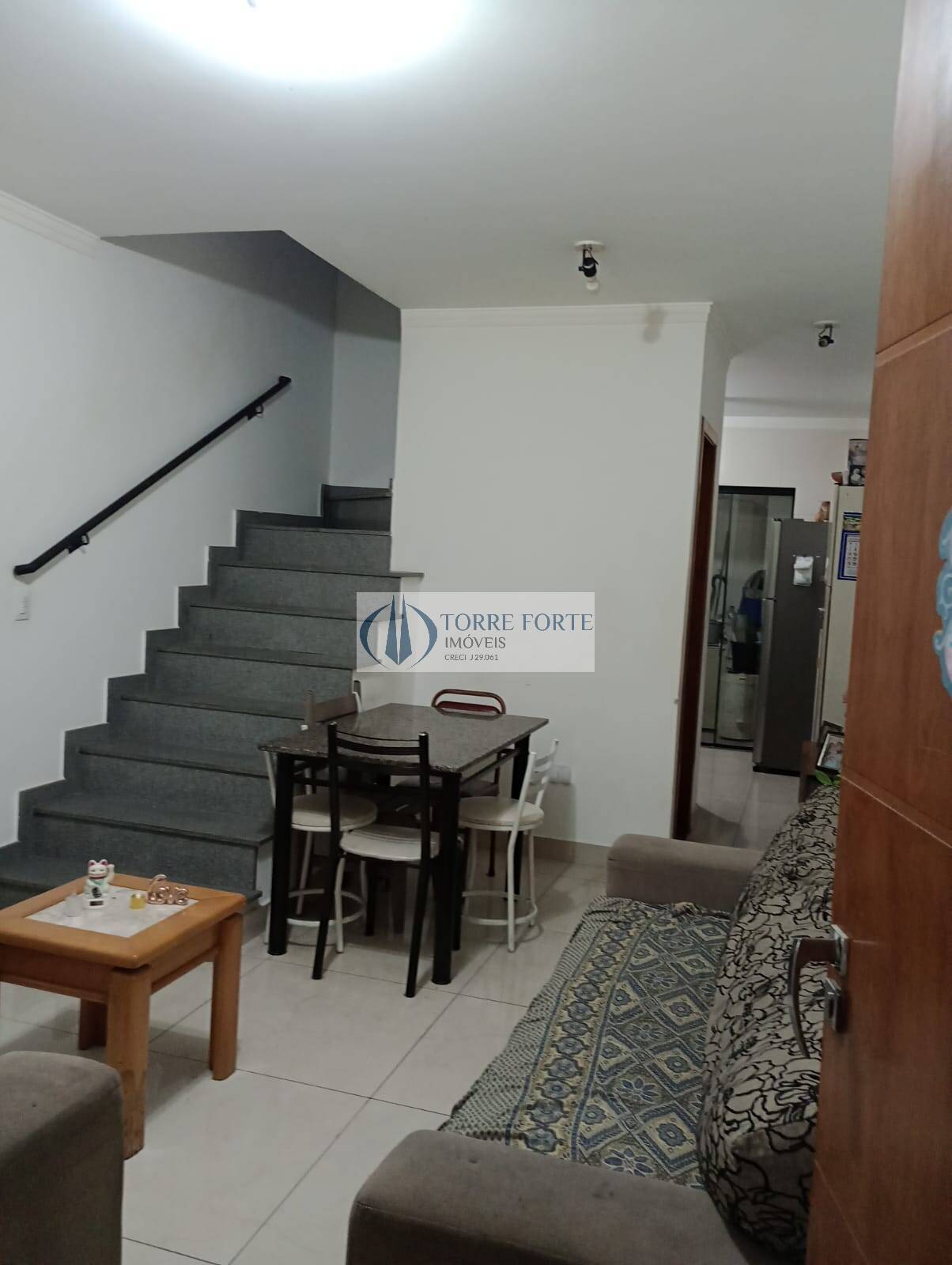 Casa à venda com 2 quartos, 88m² - Foto 2