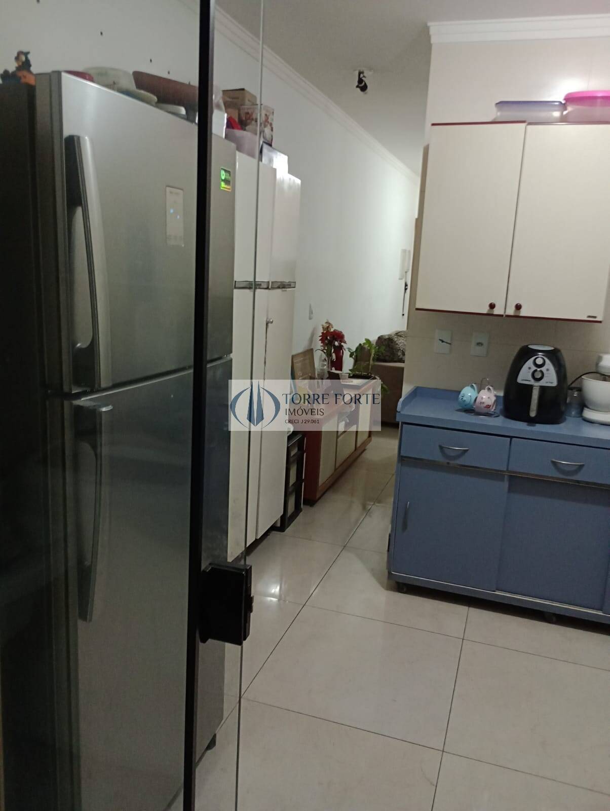 Casa à venda com 2 quartos, 88m² - Foto 3