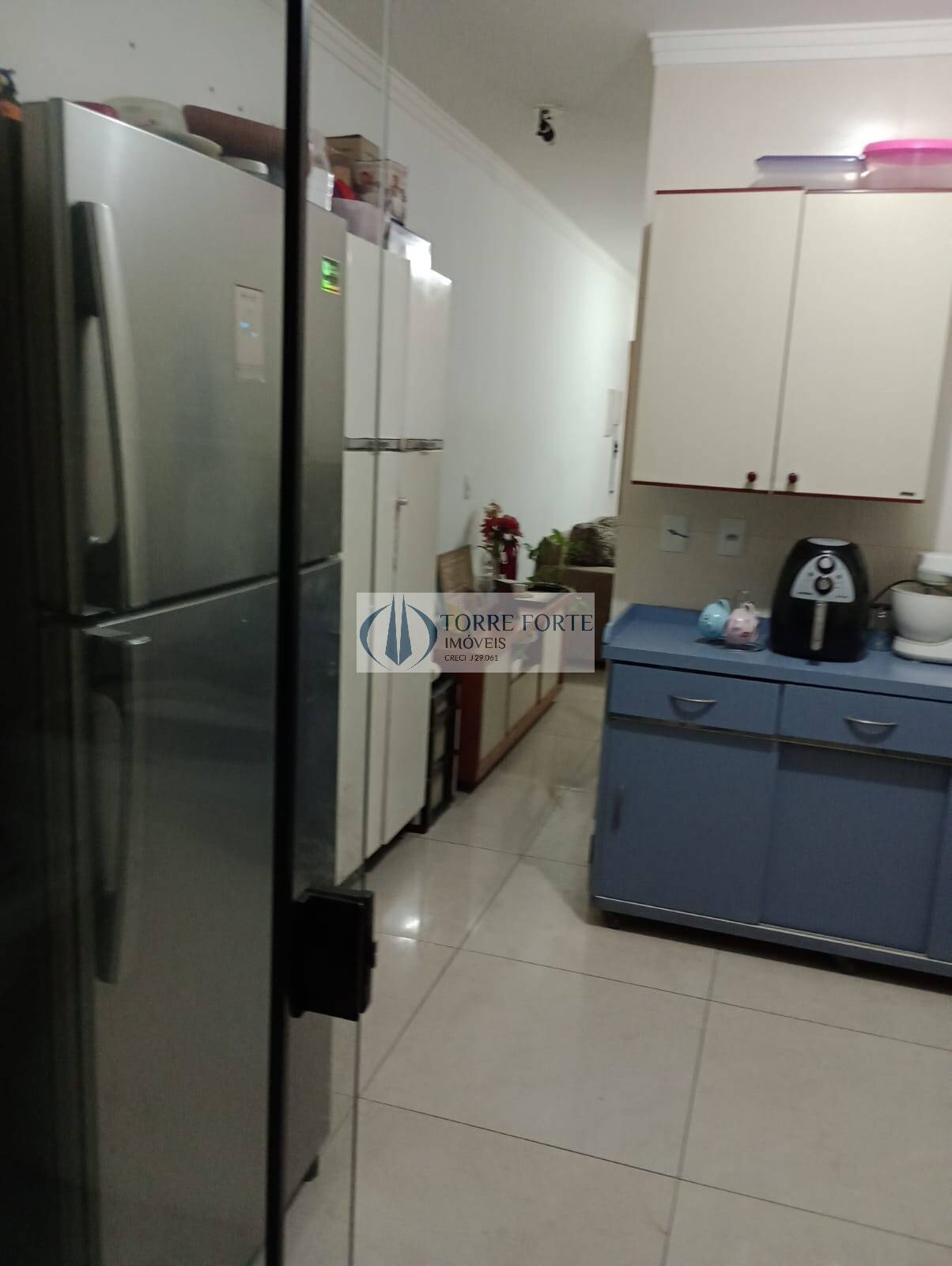 Casa à venda com 2 quartos, 88m² - Foto 4