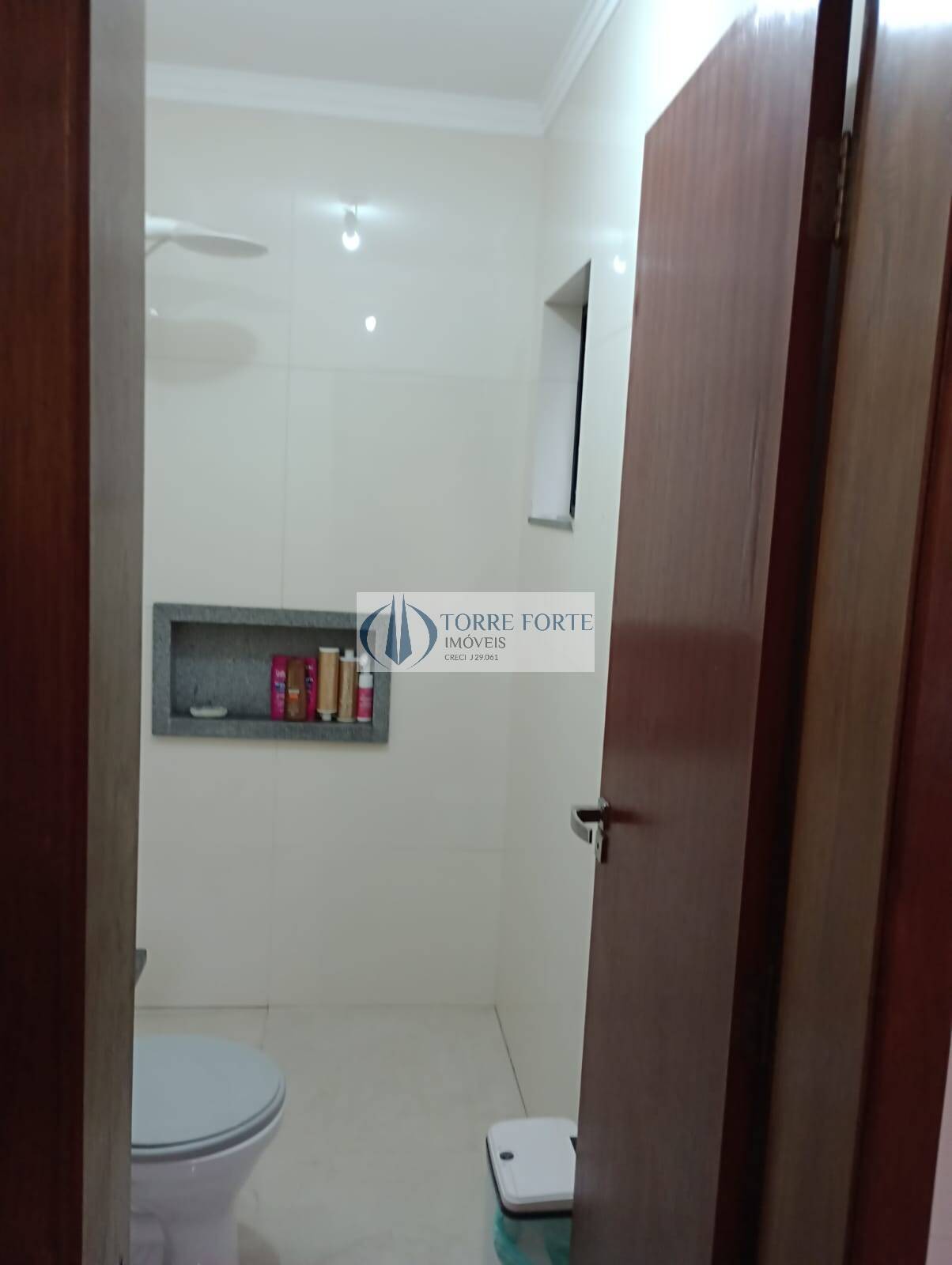 Casa à venda com 2 quartos, 88m² - Foto 11
