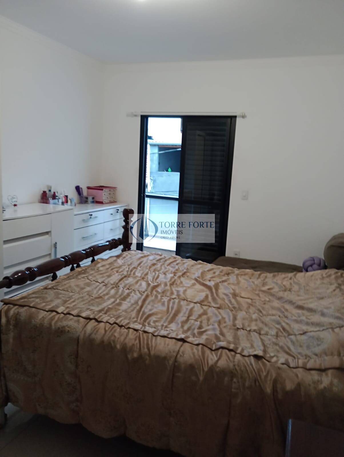Casa à venda com 2 quartos, 88m² - Foto 9