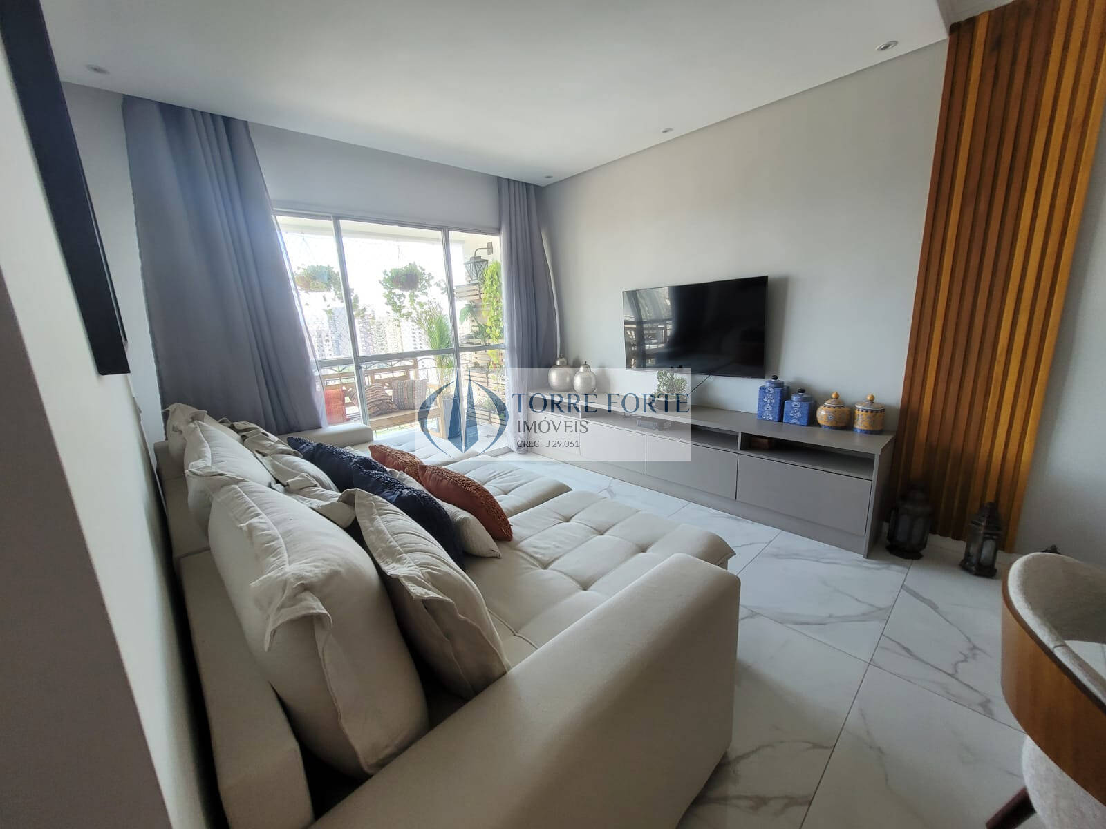 Apartamento à venda com 3 quartos, 83m² - Foto 4
