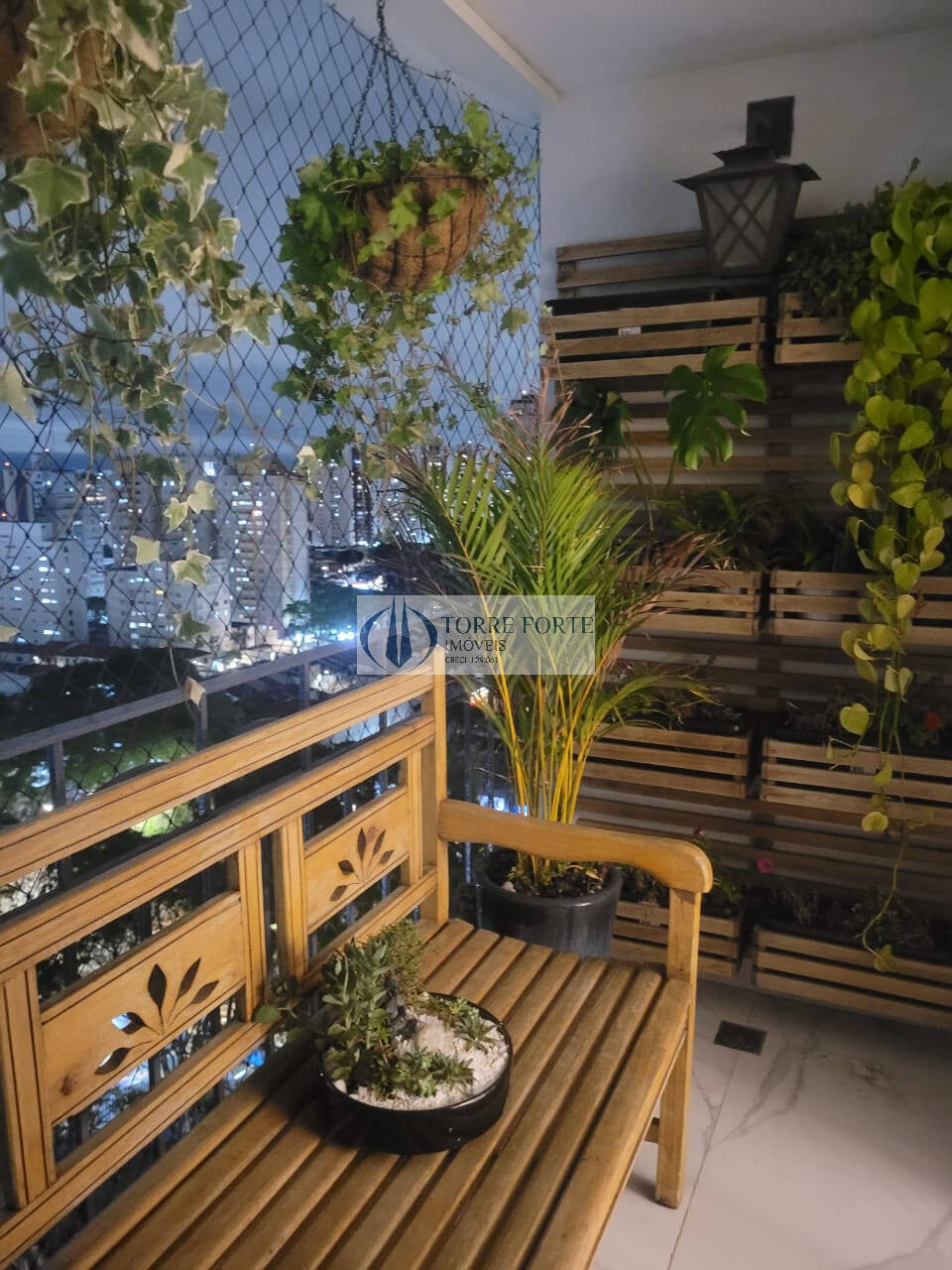 Apartamento à venda com 3 quartos, 83m² - Foto 1