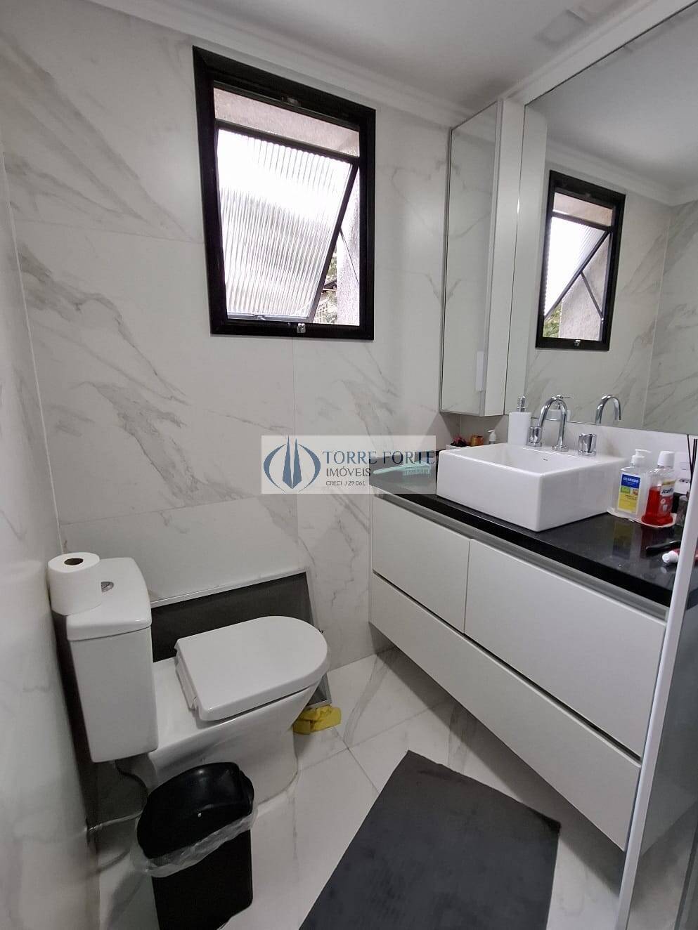 Apartamento à venda e aluguel com 3 quartos, 96m² - Foto 17
