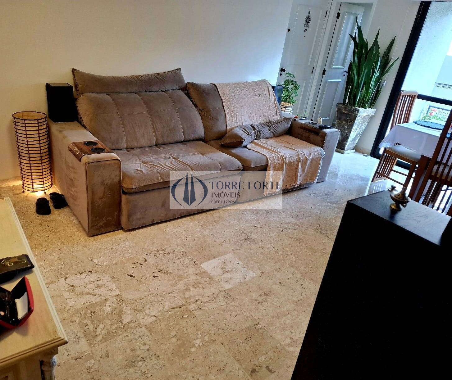 Apartamento à venda e aluguel com 3 quartos, 96m² - Foto 5
