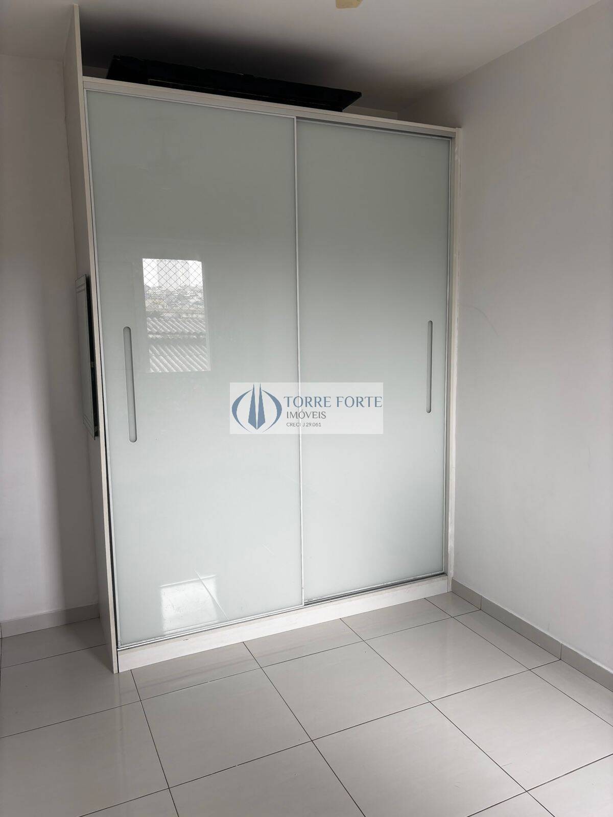 Apartamento à venda com 2 quartos, 48m² - Foto 17